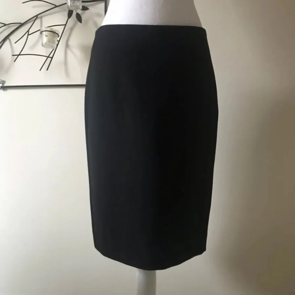 Diane Von Furstenberg DVF Black Tailored Knee Length Pencil Skirt size 10 NWT